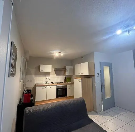 Charmant T2 + Parking Et Balcon