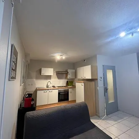 Charmant T2 + Parking Et Balcon